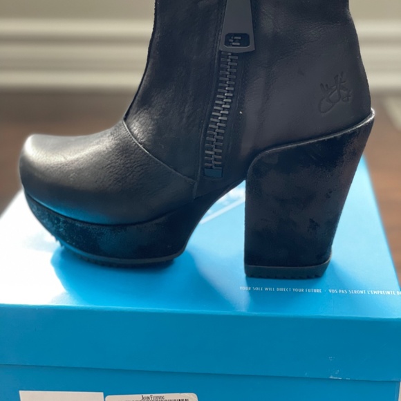 Fluevog Tinder Leather Platform Boot - Picture 4 of 5